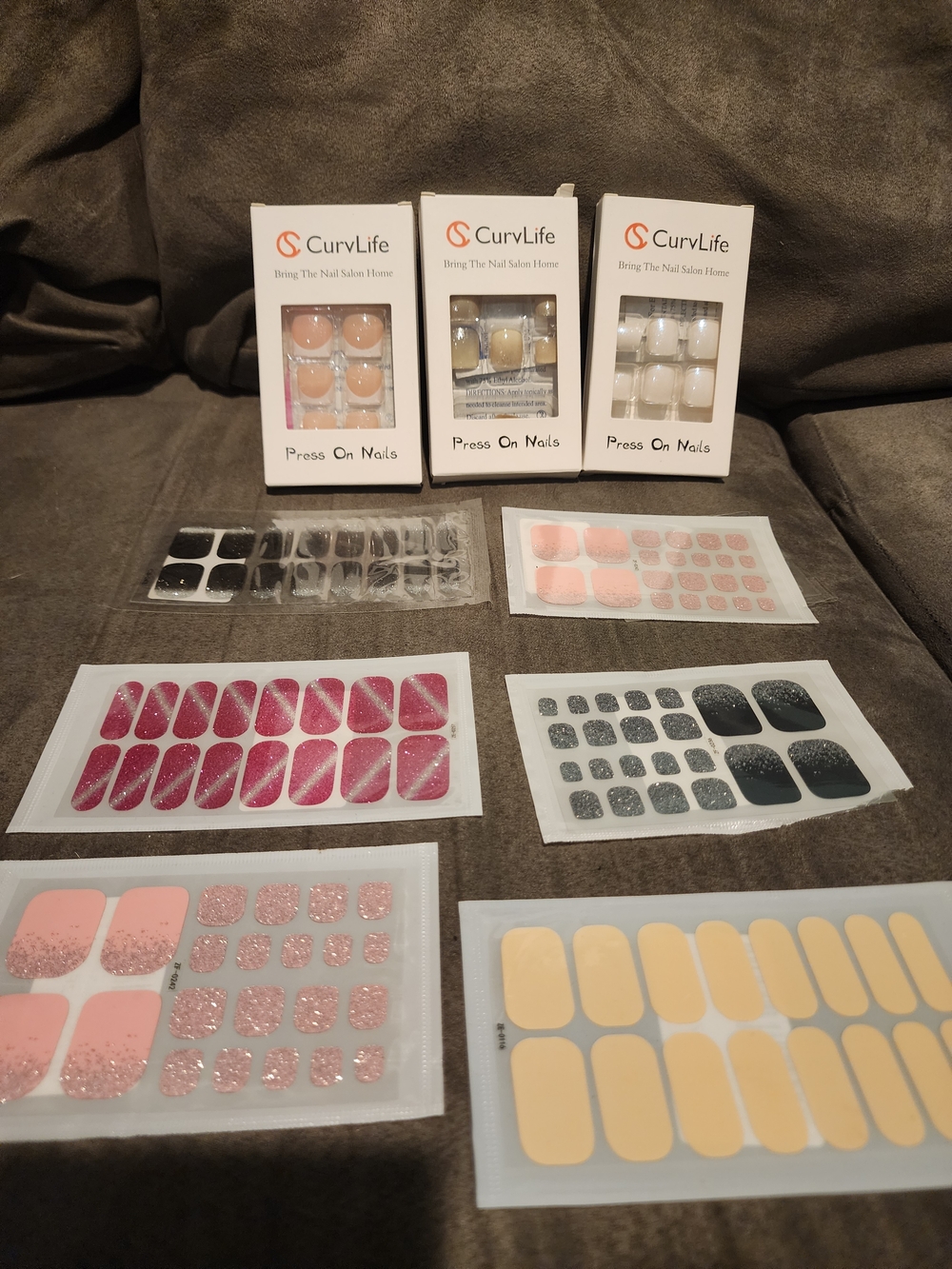 Assorted Press-On Nails Set - Multi-Color Styles - Picture 4 of 4